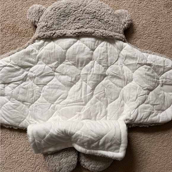 Adorable Tan Bear Baby Bodysuit - Picture 5 of 6